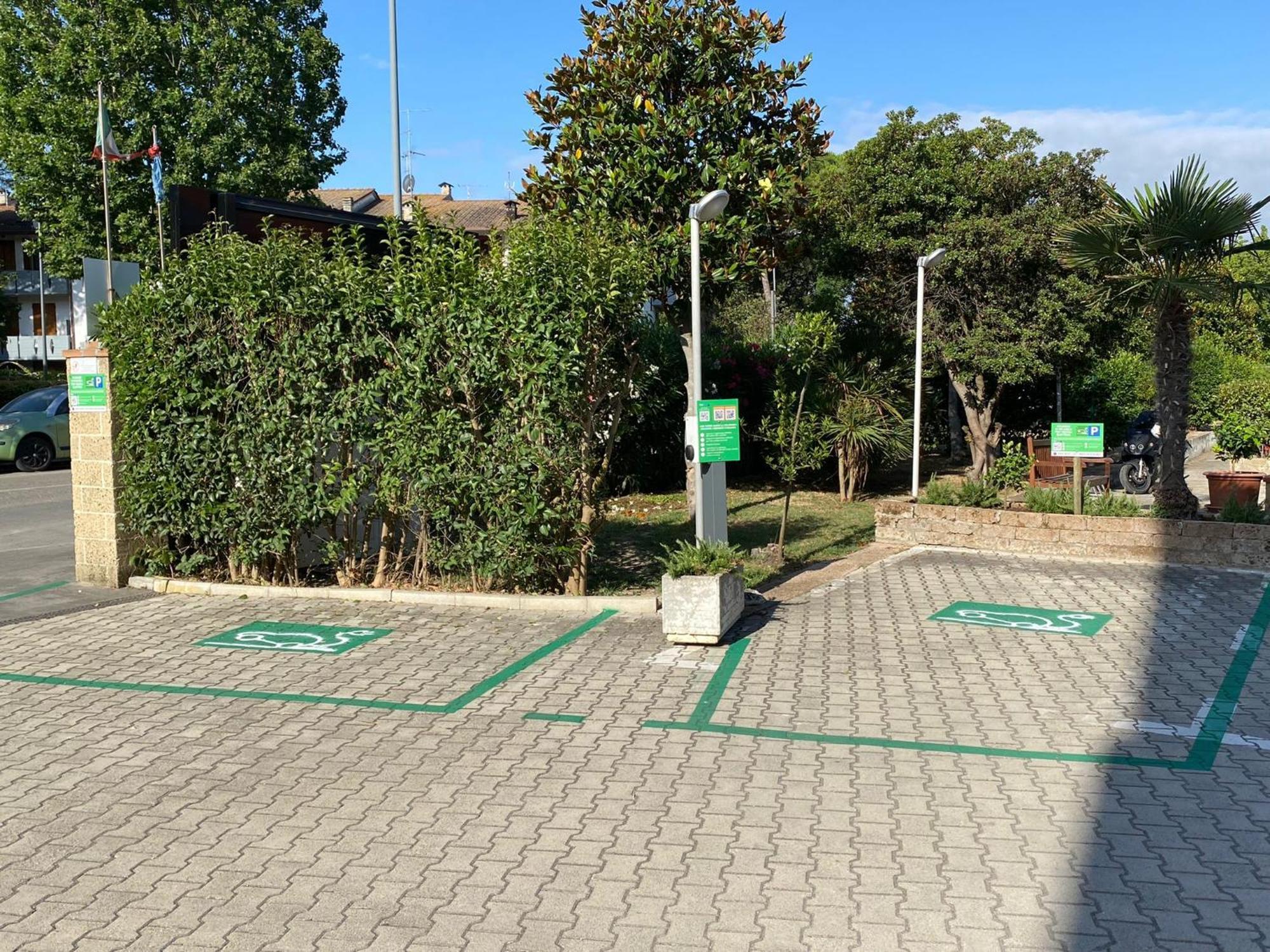 天堂公寓海岸酒店 丽都阿德里亚诺 外观 照片